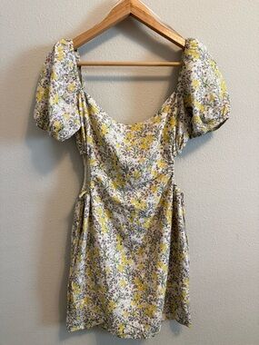 ASTR the Label Linen Blend Talula Floral Side Cutout Puff Sleeve Mini Dress